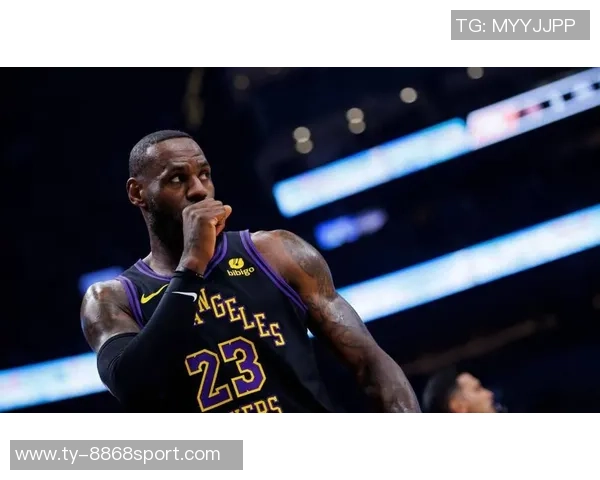 夸梅赞詹姆斯精彩表现十步上篮得分展现历史得分王的优雅风采